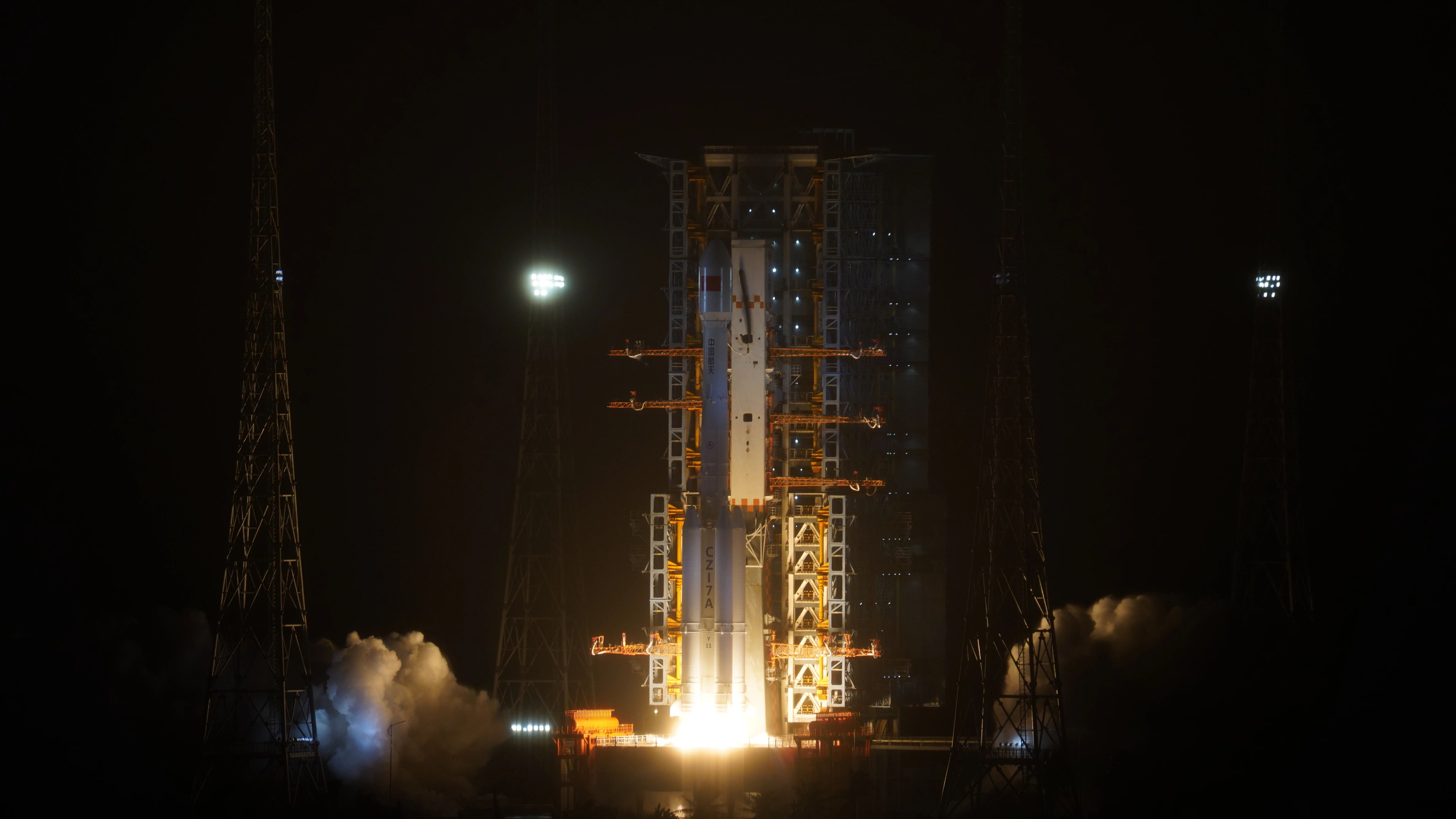 长征七号改运载火箭成功发射通信技术试验卫星十六号